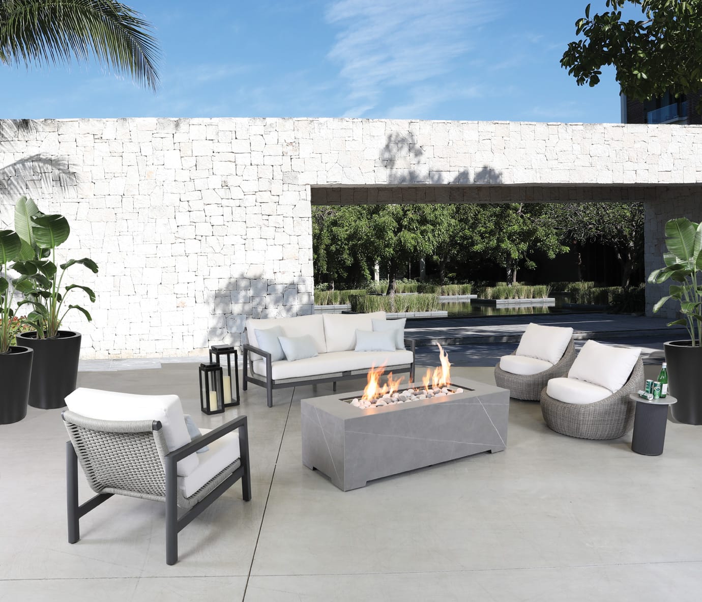 Cabana Coast Outdoor Living > Patio Furniture > Deep Seating Cabana Coast Elm Swivel Chair