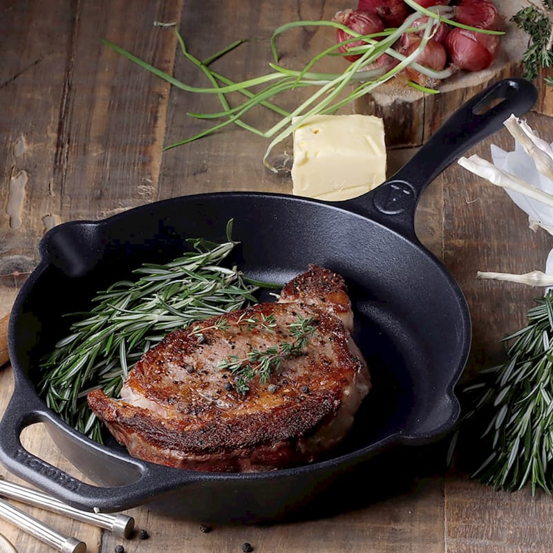 Danesco Barbecue Accessories > Tools and Gadgets > Pots and Pans Danesco 25cm Cast Iron Skillet