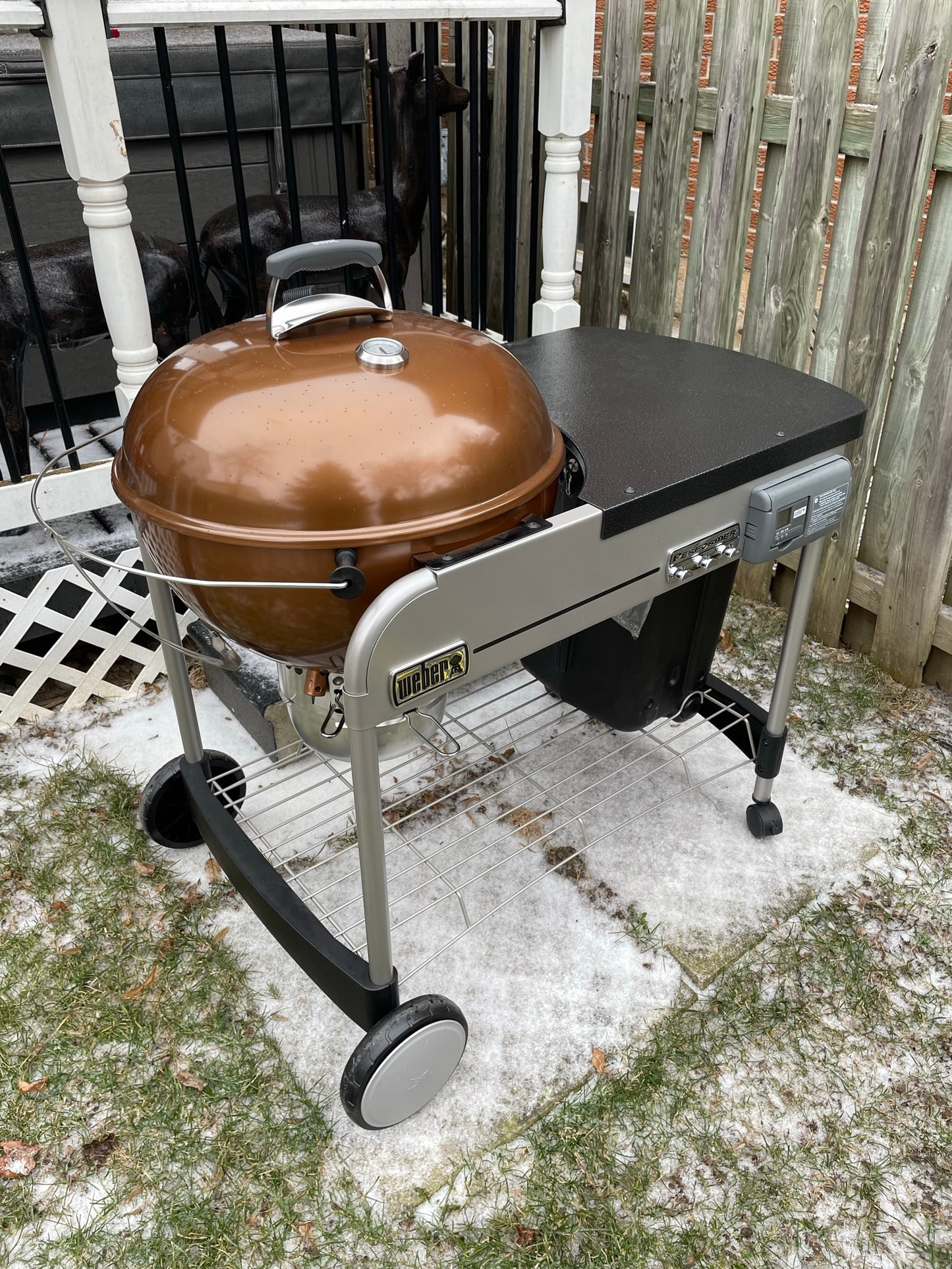 Weber Performer Deluxe Charcoal Grill