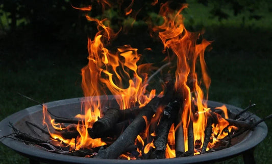 Propane vs. Natural Gas vs. Wood-Burning Fire Pits: Which Is Right for Your Backyard?