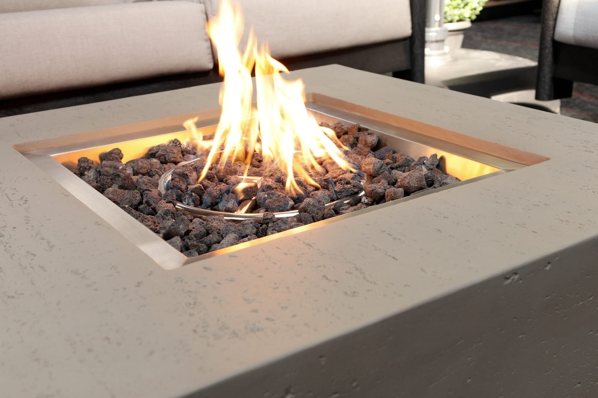 1867 Outdoor Living > Firepits > Gas Firepits 1867 Edward Squar Fire Table