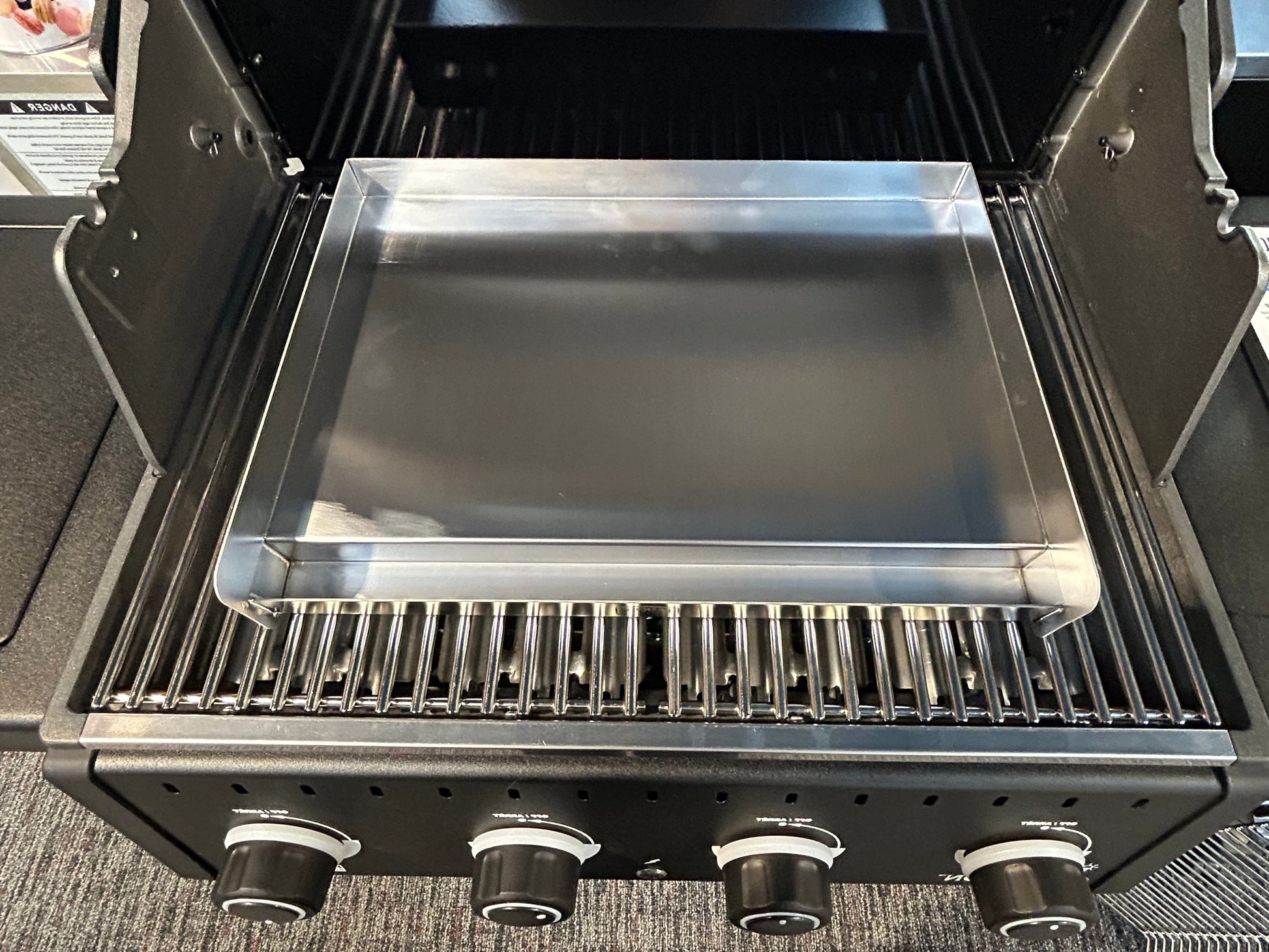 Brander Barbecue Accessories > Tools and Gadgets > Grill Toppers > Grill Baskets Brander Griddle Me This