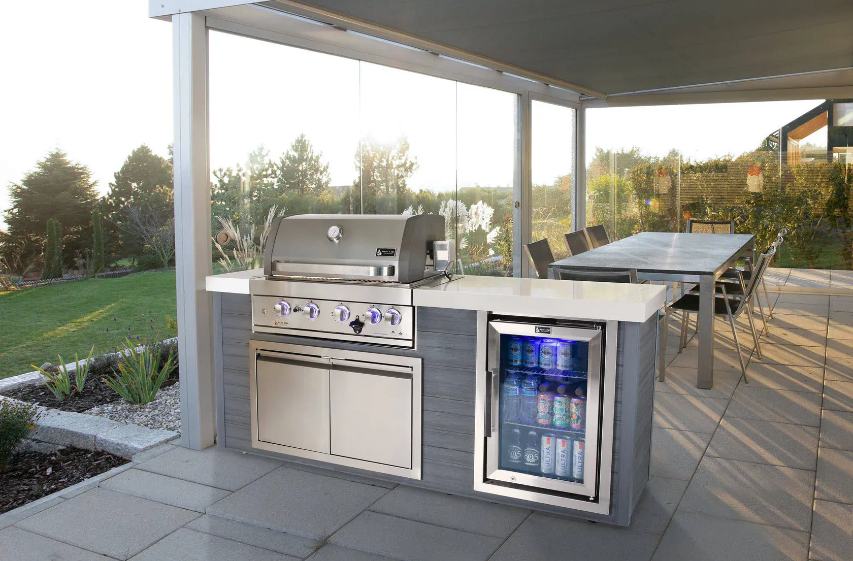 Mont Alpi Outdoor Cooking > Outdoor Kitchens > Islands Mont Alpi Artwood Stainless Steel 4 Burner Island