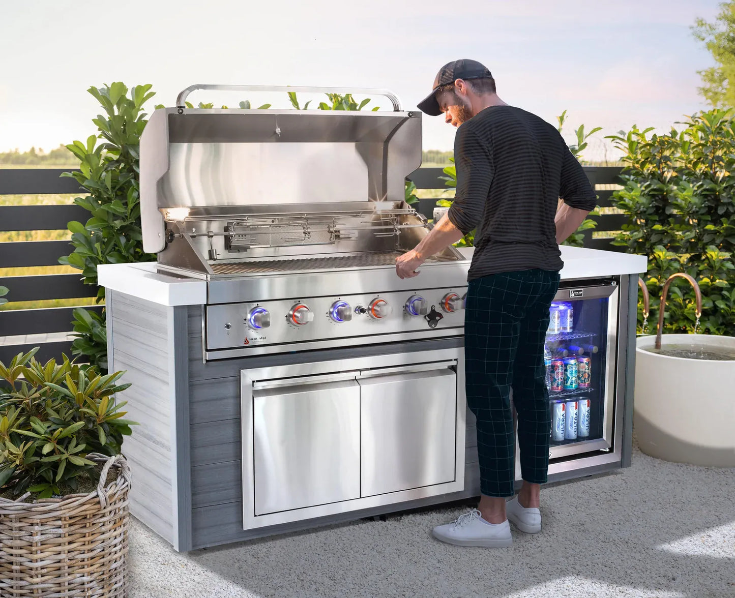 Mont Alpi Outdoor Cooking > Outdoor Kitchens > Islands Mont Alpi Artwood Stainless Steel 6 Burner Island