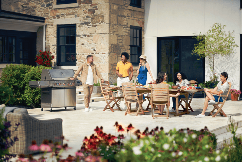 Napoleon Outdoor Cooking > Gas Grills > BBQs Napoleon Prestige® 665 Connected RSIB