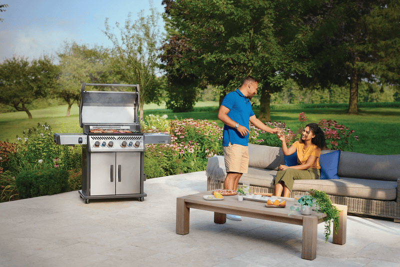 Napoleon Outdoor Cooking > Gas Grills > BBQs Napoleon Rogue® PRO-S 425 RSIB