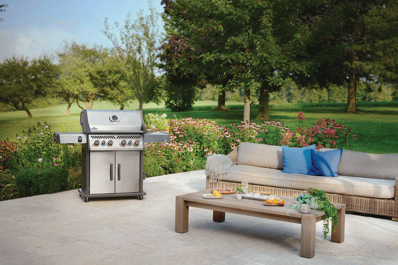 Napoleon Outdoor Cooking > Gas Grills > BBQs Napoleon Rogue® PRO-S 625 RSIB