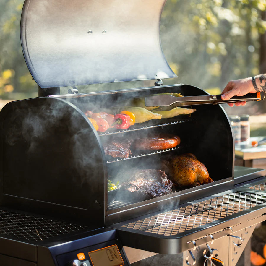 Oklahoma Joe's Tahoma 1200A DLX Auto-Feed Charcoal Grill