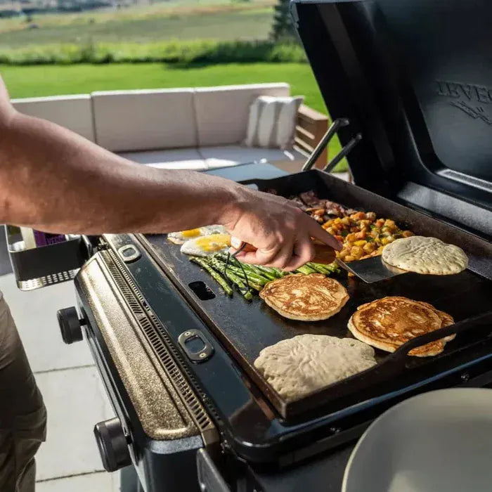 Traeger Outdoor Cooking > Gas Grills > Griddle Traeger Flatrock 2 Zone Griddle