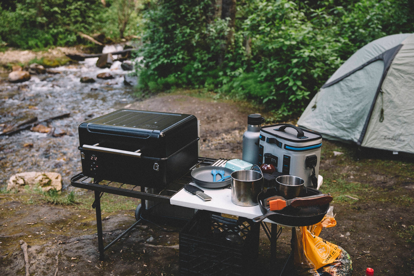 Traeger Outdoor Cooking > Portable Grills Traeger Ranger Portable Grill