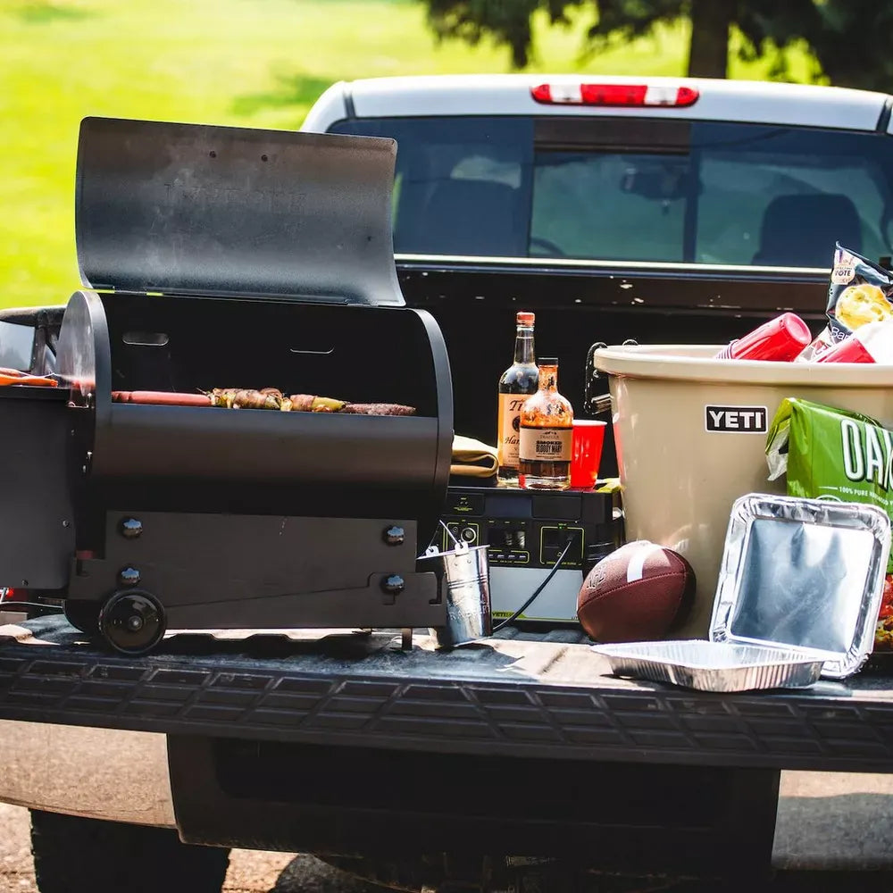 Traeger Outdoor Cooking > Smokers > Pellet Grills Traeger Tailgater Portable Grill