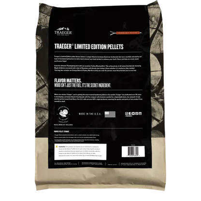 Traeger Wood & Charcoal > Smoke Pellets Traeger Turkey Blend Pellets with Brine & Rub Kit  - 18lbs