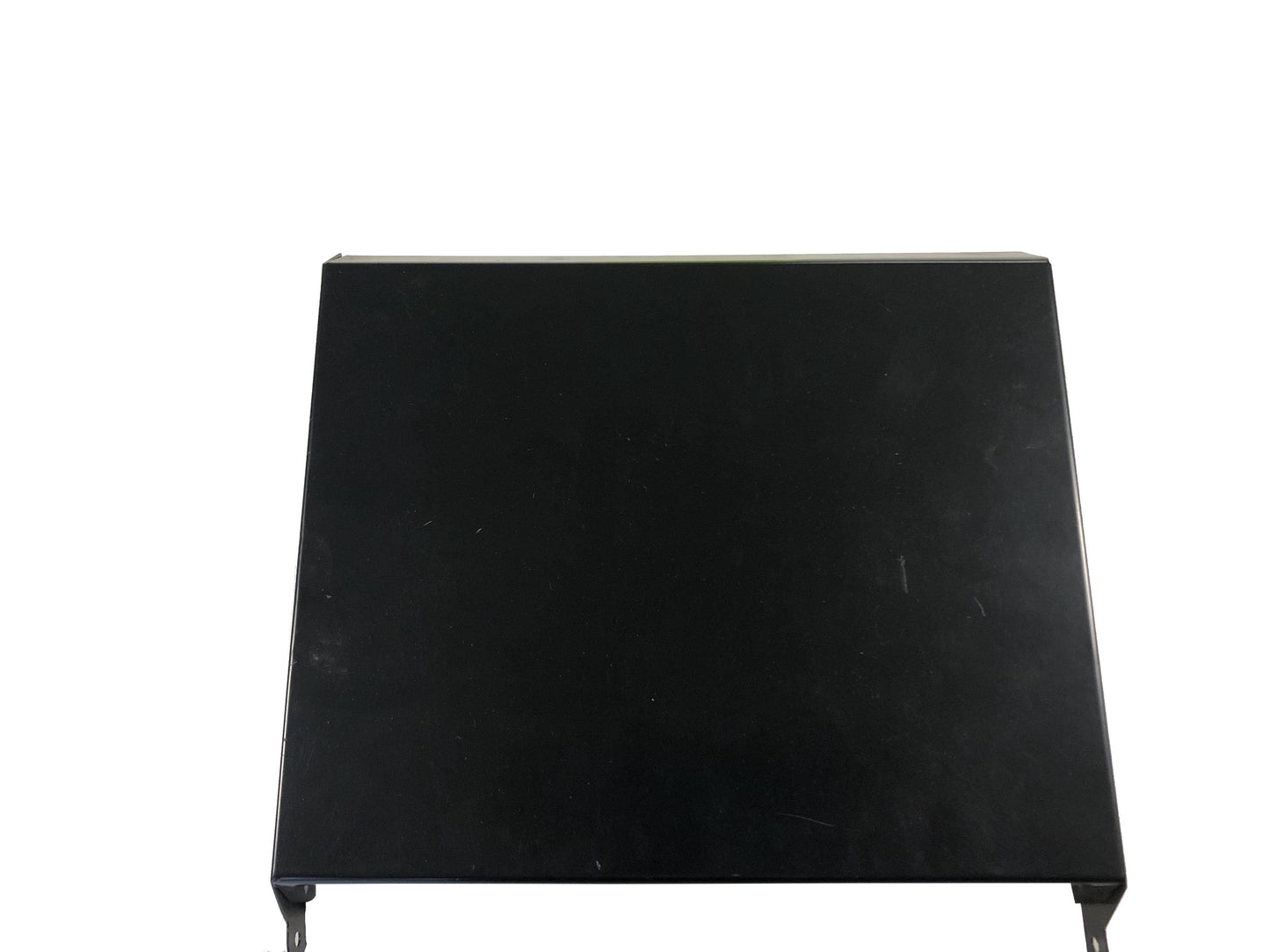 Broil King 10393T401 side burner cover. Order your parts through Barbecues Galore and be ready to impress at your next family BBQ. 3 Locations in the GTA: Burlington, Oakville & Etobicoke, Ontario. 2 in Calgary, Alberta.