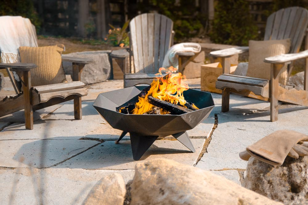 Iron Embers 3' Polygon Fire Pit | Available in-store and online with Barbecues Galore. Shop for all of your firepit, barbecue, patio and accessory needs. Located in Burlington, Oakville, Etobicoke & Calgary.