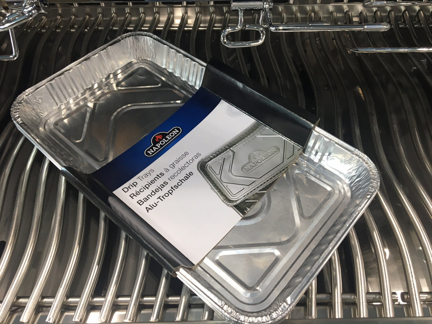 Napoleon 62008 Replacement Drip Pans | Available in-store and online with Barbecues Galore. Located in Burlington, Oakville, Etobicoke & Calgary. Shop for all of your BBQ, patio, accessory and parts needs.