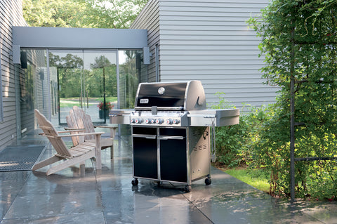 Weber Summit E-470 – Natural Gas | A grill fit for a king (or queen). Stainless steel grills, infrared rotisserie burner with kit, side burner, searing burner and built-in smoker box | Barbecues Galore: Calgary, Burlington, Etobicoke & Oakville