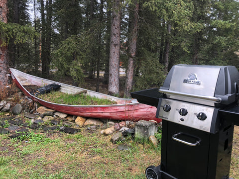 Grill This Summer With The Broil King Monarch 320 - Natural Gas | Barbecues Galore: Burlington, Oakville, Etobicoke & Calgary