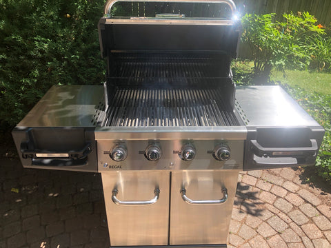 Broil King Regal S420 PRO Stainless Steel Barbecue | Get yourself set up with this amazing grill in time for the summer patio season.  Barbecues Galore: Burlington, Oakville, Etobicoke & Calgary
