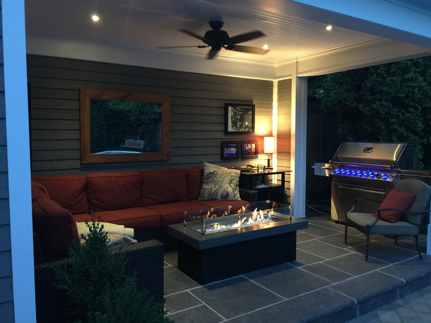 Outdoor GreatRoom Key Largo Fire Table - Midnight Mist