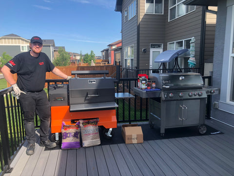 Yoder Smokers YS640S Competition Pellet Grill and Cart