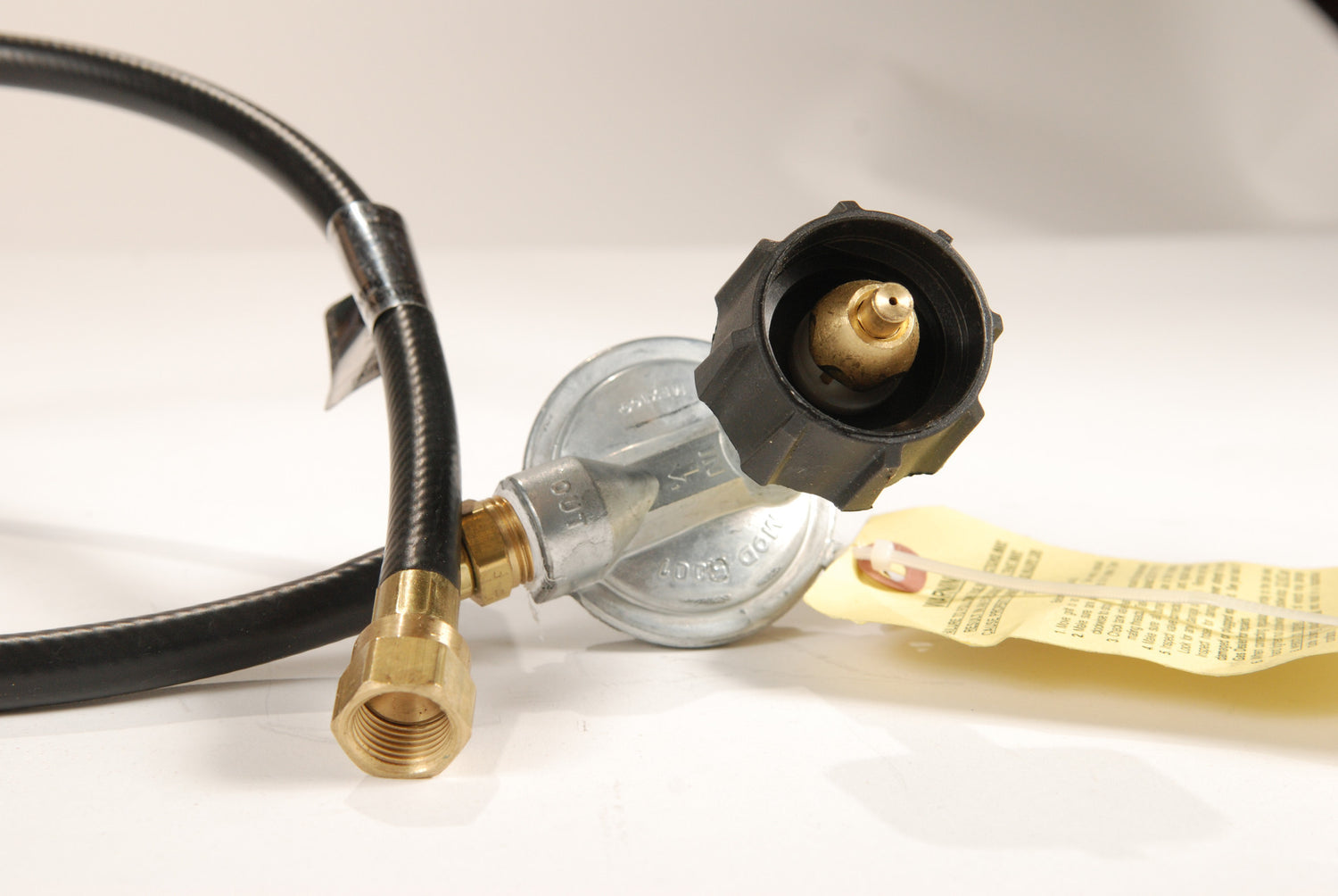 CSA Approved QCC1 Propane Hose and Regulator