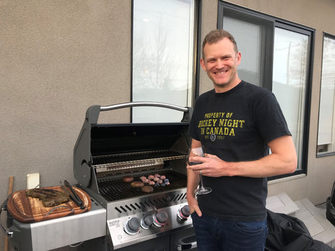 Napoleon Prestige P500RSIB – Ambiance Edition – Natural Gas | Exclusive just to us, this Canadian made grill is perfect for your backyard summer bbq | Barbecues Galore in Calgary, Alberta and three locations in Ontario: Burlington, Oakville and Etobicoke