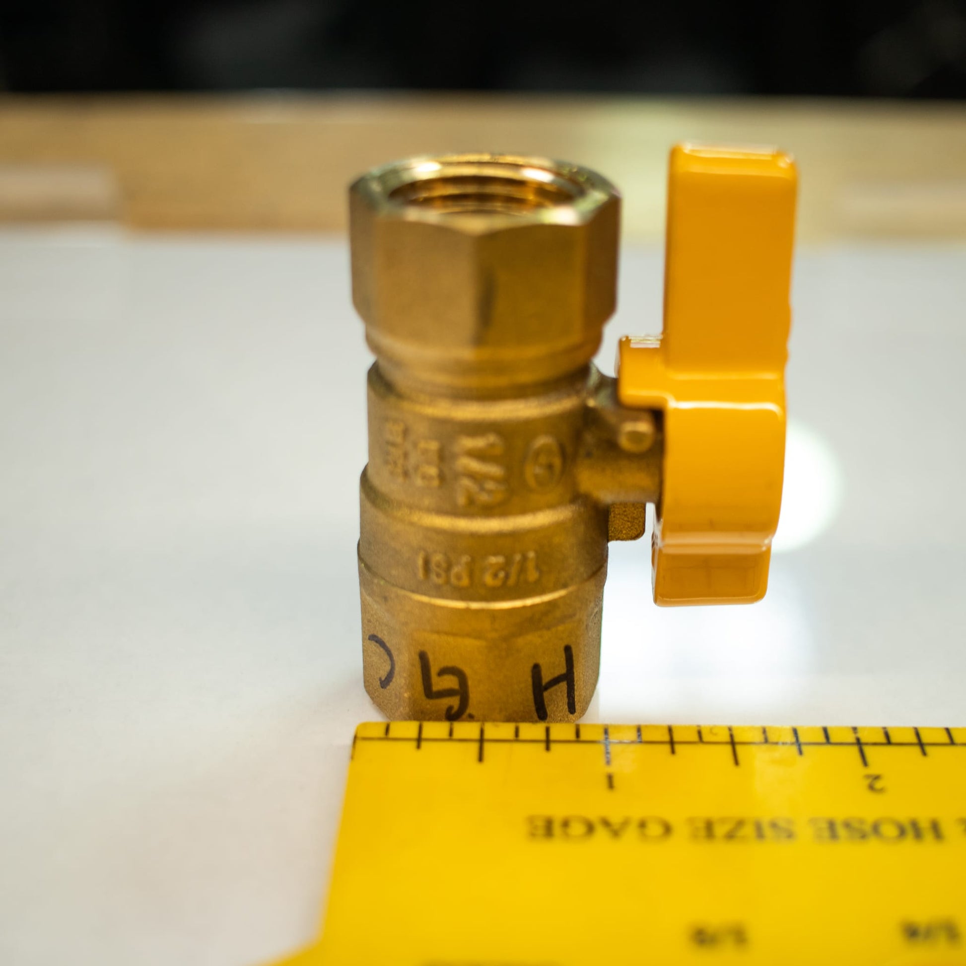 Barbecues Galore Barbecue Parts > Hoses & Fittings > Fittings 1/2" Double Female Threaded Natural Gas Shutoff Valve - CSA Approved