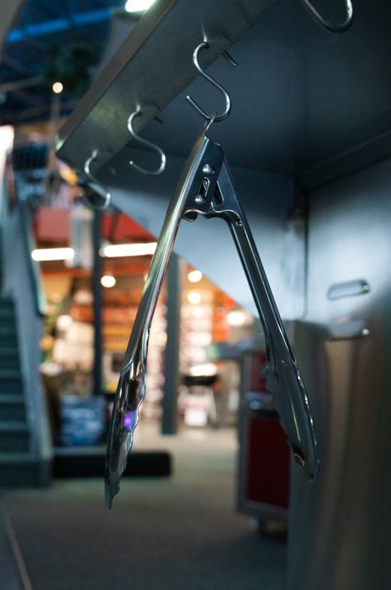 Big Boy Barbecue Accessories > Tools & Gadgets > Tongs Big Boy Swan Tong - 9" Heavy Duty Stainless Steel