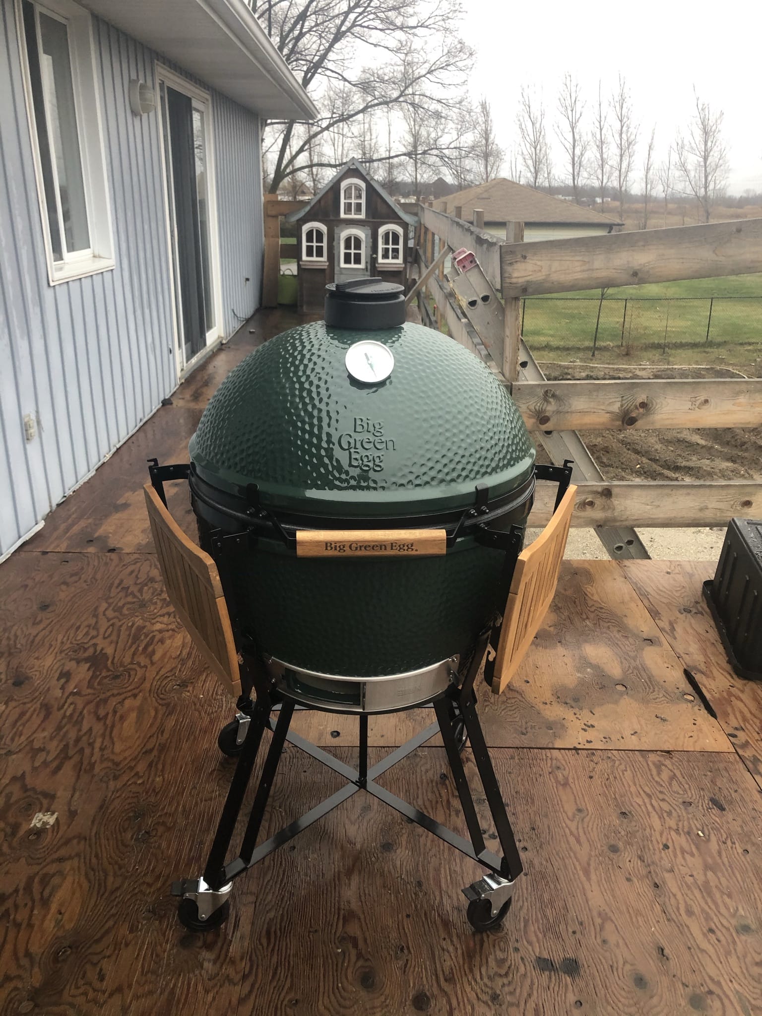 Big Green Egg Outdoor Cooking > Charcoal Grills Big Green Egg XLarge Original Kit