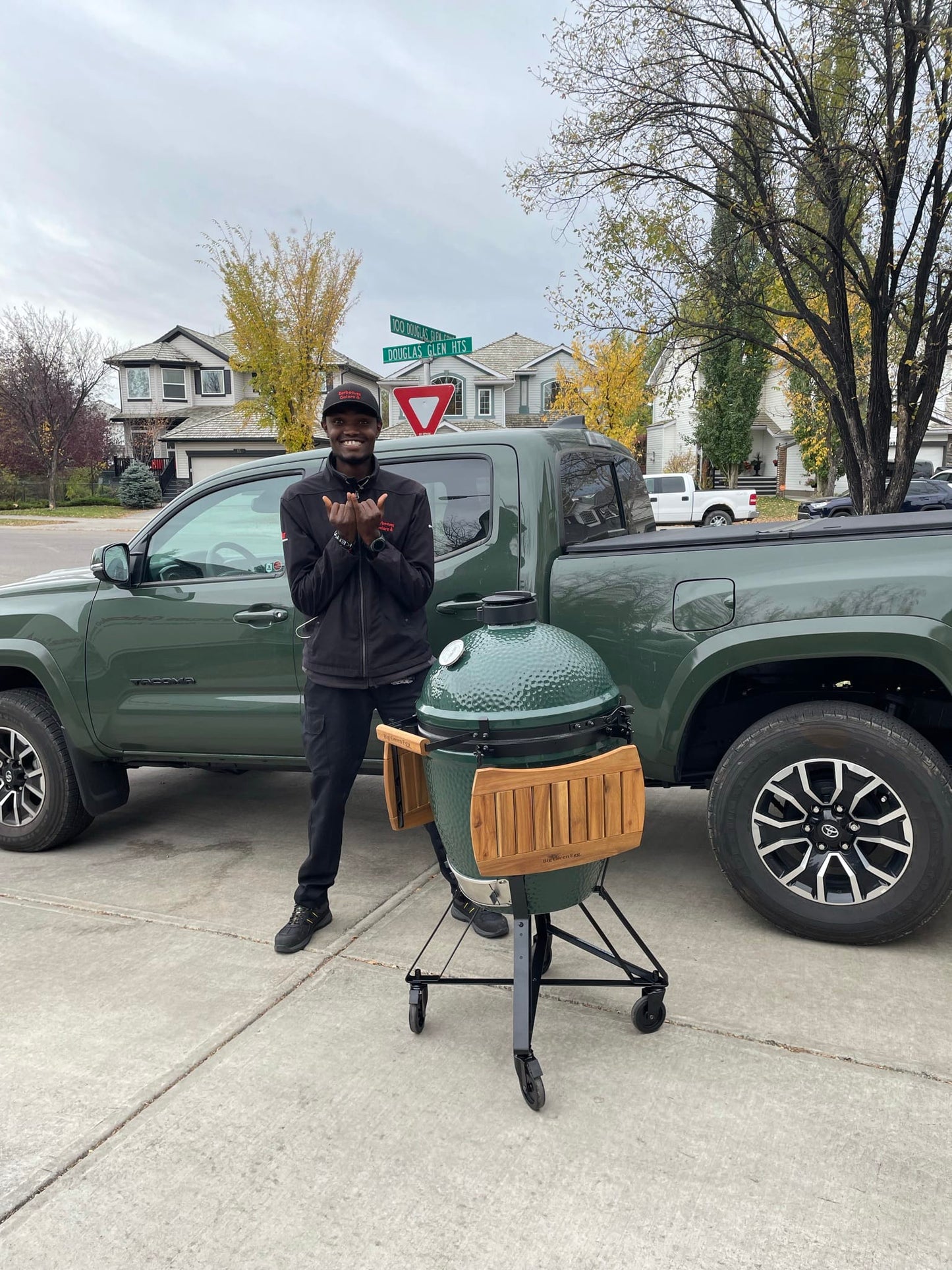 Big Green Egg Outdoor Cooking > Smokers > Charcoal Grills Big Green Egg Large Original Kit