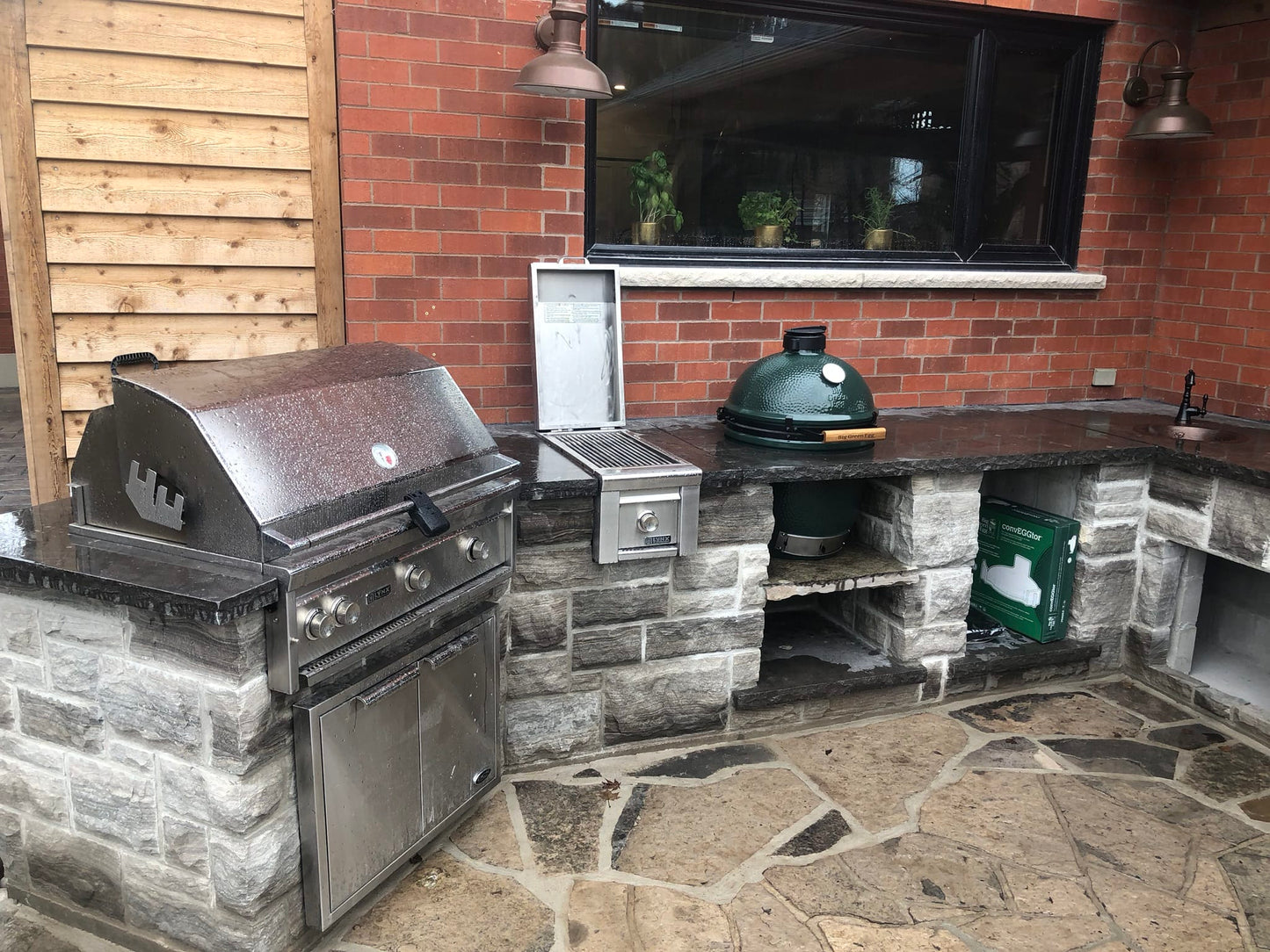 Big Green Egg Outdoor Cooking > Smokers > Charcoal Grills Big Green Egg Large Original Kit