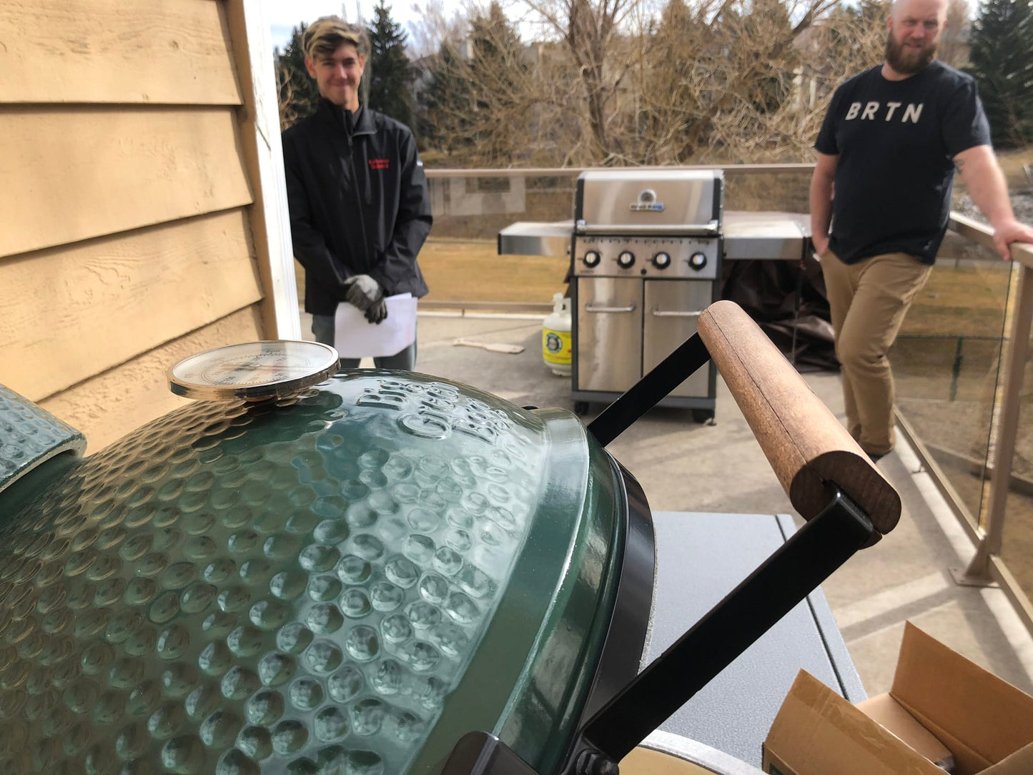 Big Green Egg Outdoor Cooking > Smokers > Charcoal Grills Big Green Egg Large Original Kit