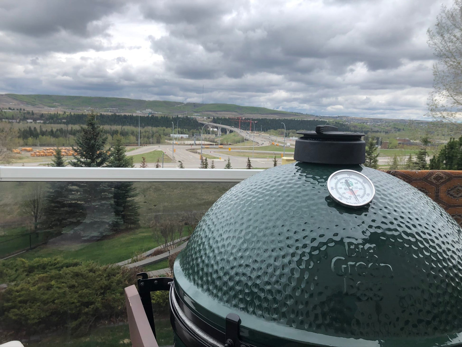 Big Green Egg Outdoor Cooking > Smokers > Charcoal Grills Big Green Egg Large Original Kit