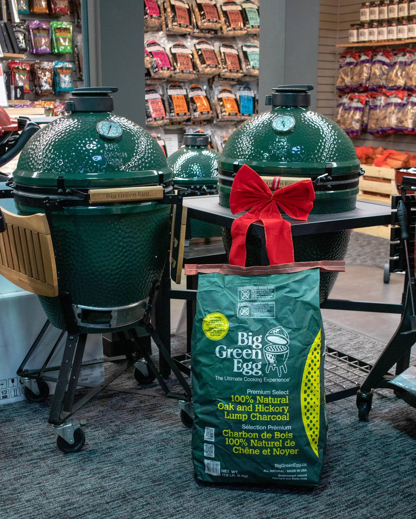 Big Green Egg Wood & Charcoal > Charcoal > Lump Charcoal Big Green Egg 100% Natural Lump Charcoal - Oak & Hickory