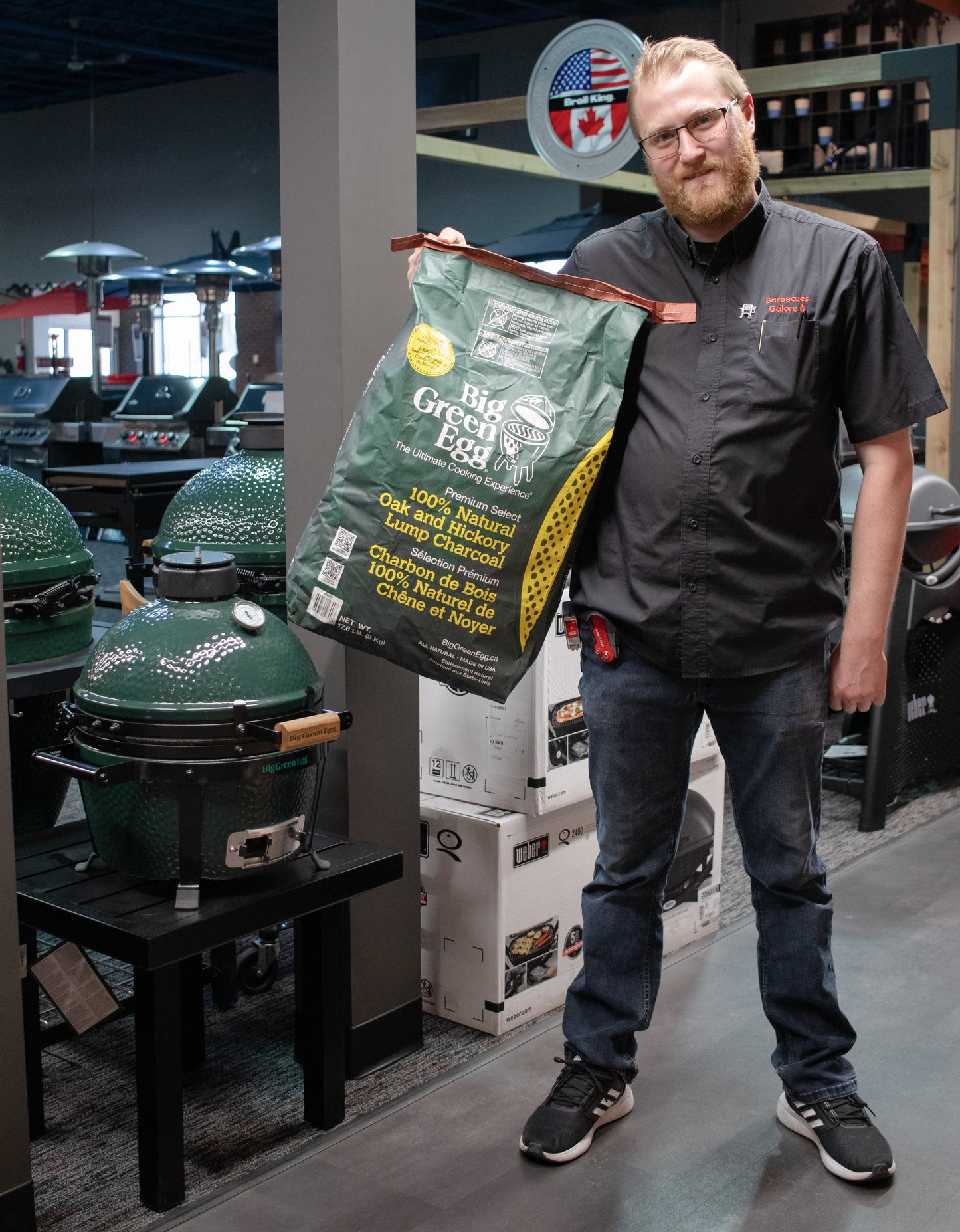 Big Green Egg Wood & Charcoal > Charcoal > Lump Charcoal Big Green Egg 100% Natural Lump Charcoal - Oak & Hickory