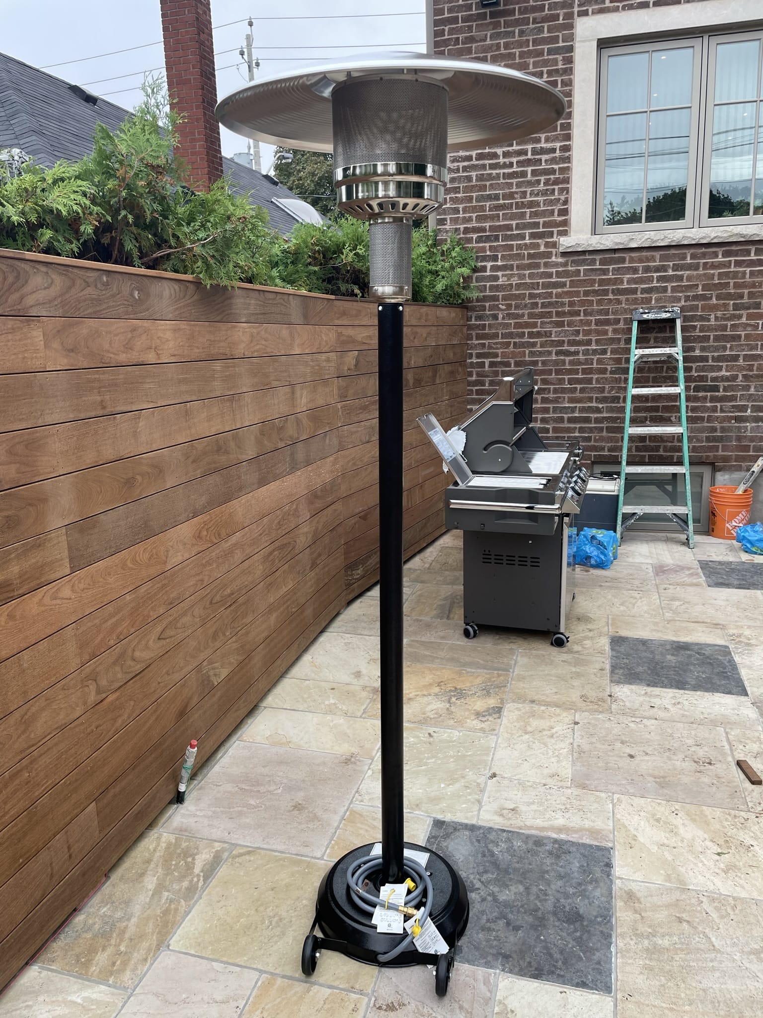 Brander Outdoor Living > Heating > Patio Heaters > Freestanding Brander Black Patio Heater - Natural Gas
