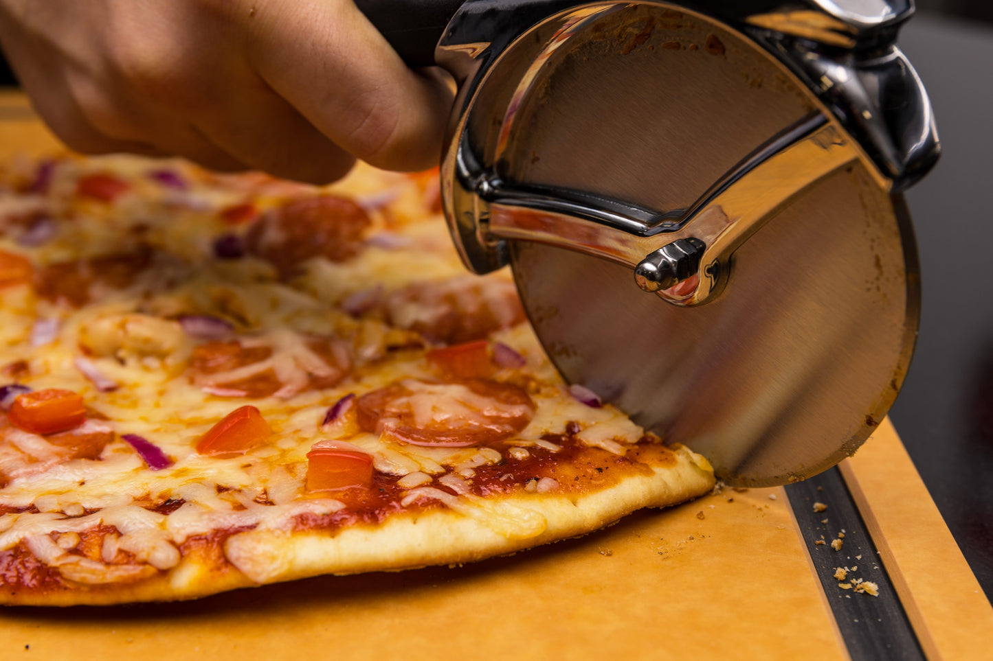 Broil King Barbecue Accessories > Grilling Tools > Pizza Accessories Broil King Deluxe Pizza Cutter - 69810