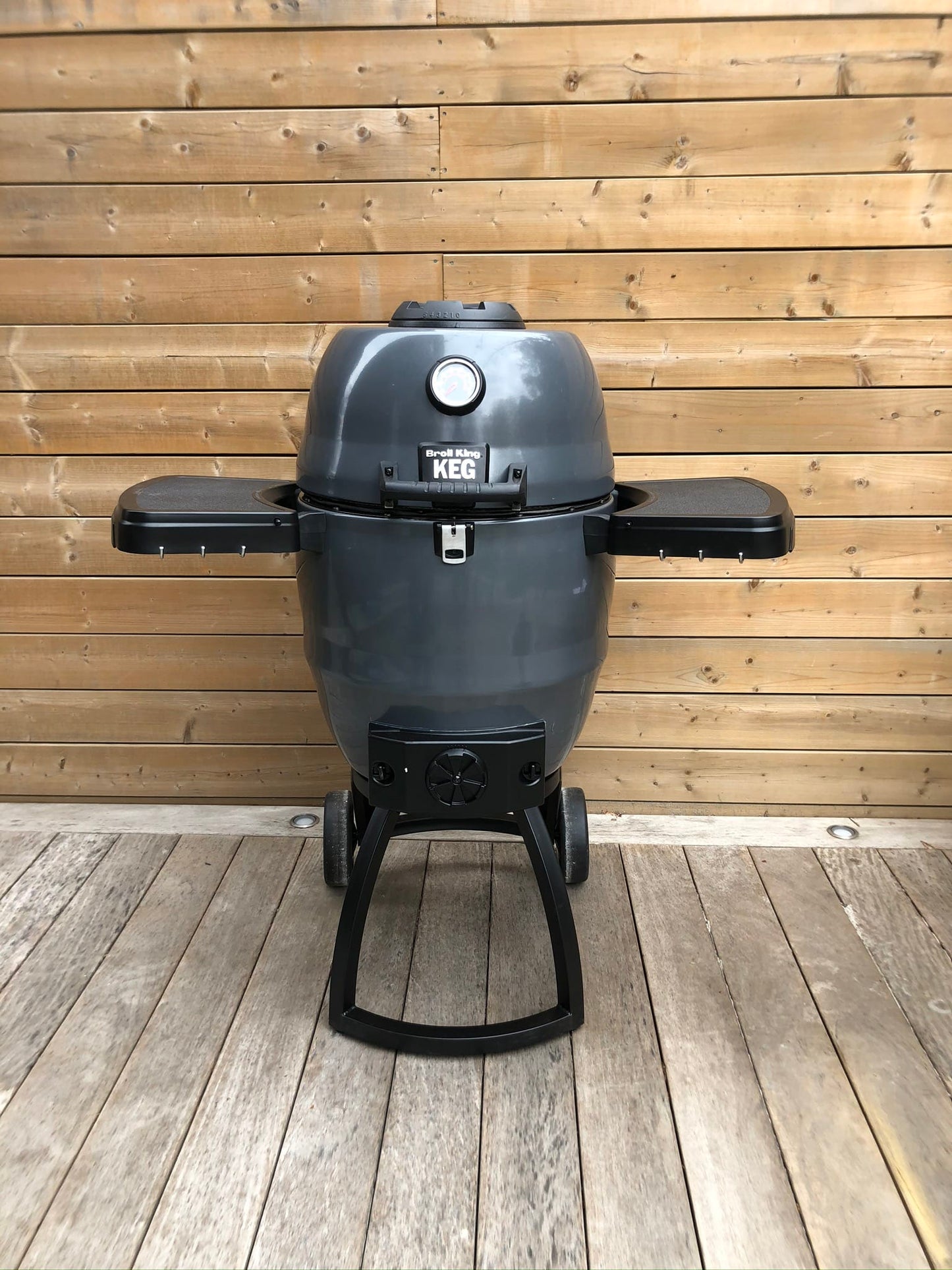 Broil King Outdoor Cooking > Charcoal Grills > Smokers Broil King Keg 5000 Charcoal Barbecue