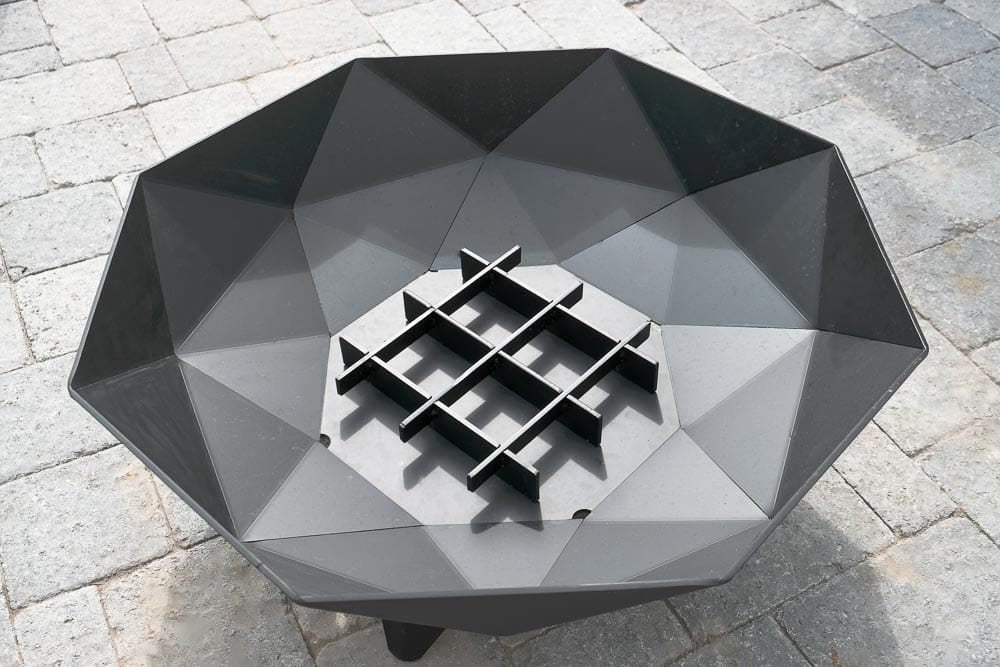 Iron Embers Outdoor Living > Firepits > Firepit Accessories Iron Embers Small Fire Grate - 3' Polygon & 4' Pyramid