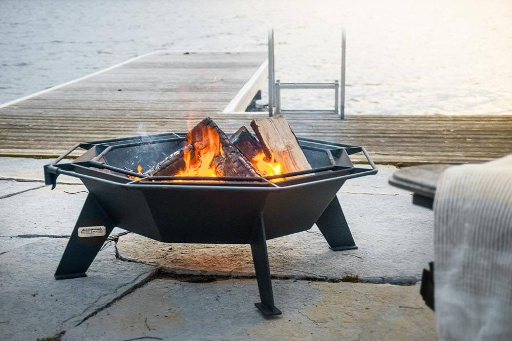 Iron Embers Outdoor Living > Firepits > Wood Firepits Iron Embers 3' Cottager Octagon Fire Pit