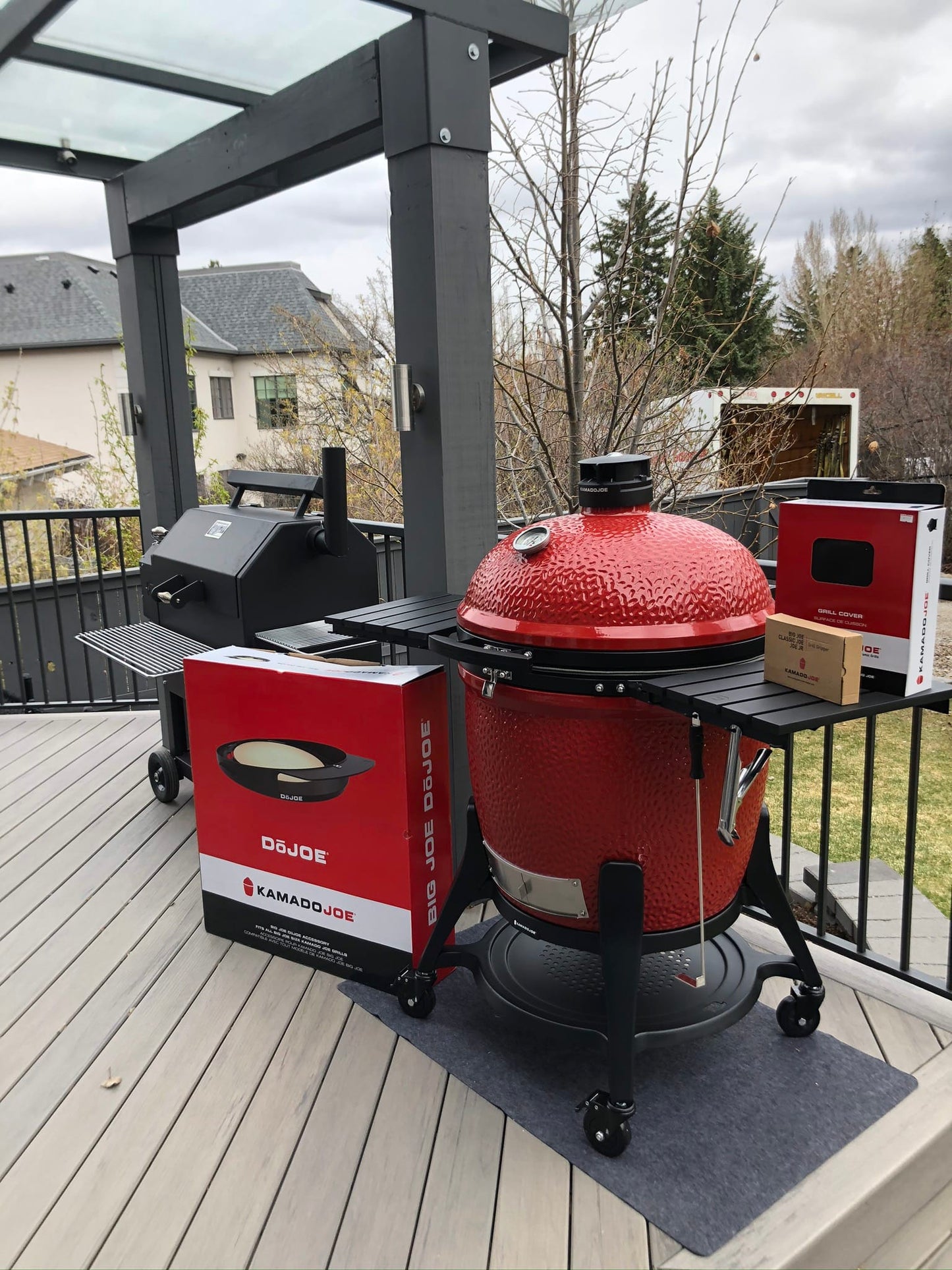 Kamado Joe Outdoor Cooking > Smokers > Charcoal Grills Kamado Joe - Classic Joe III With Cart