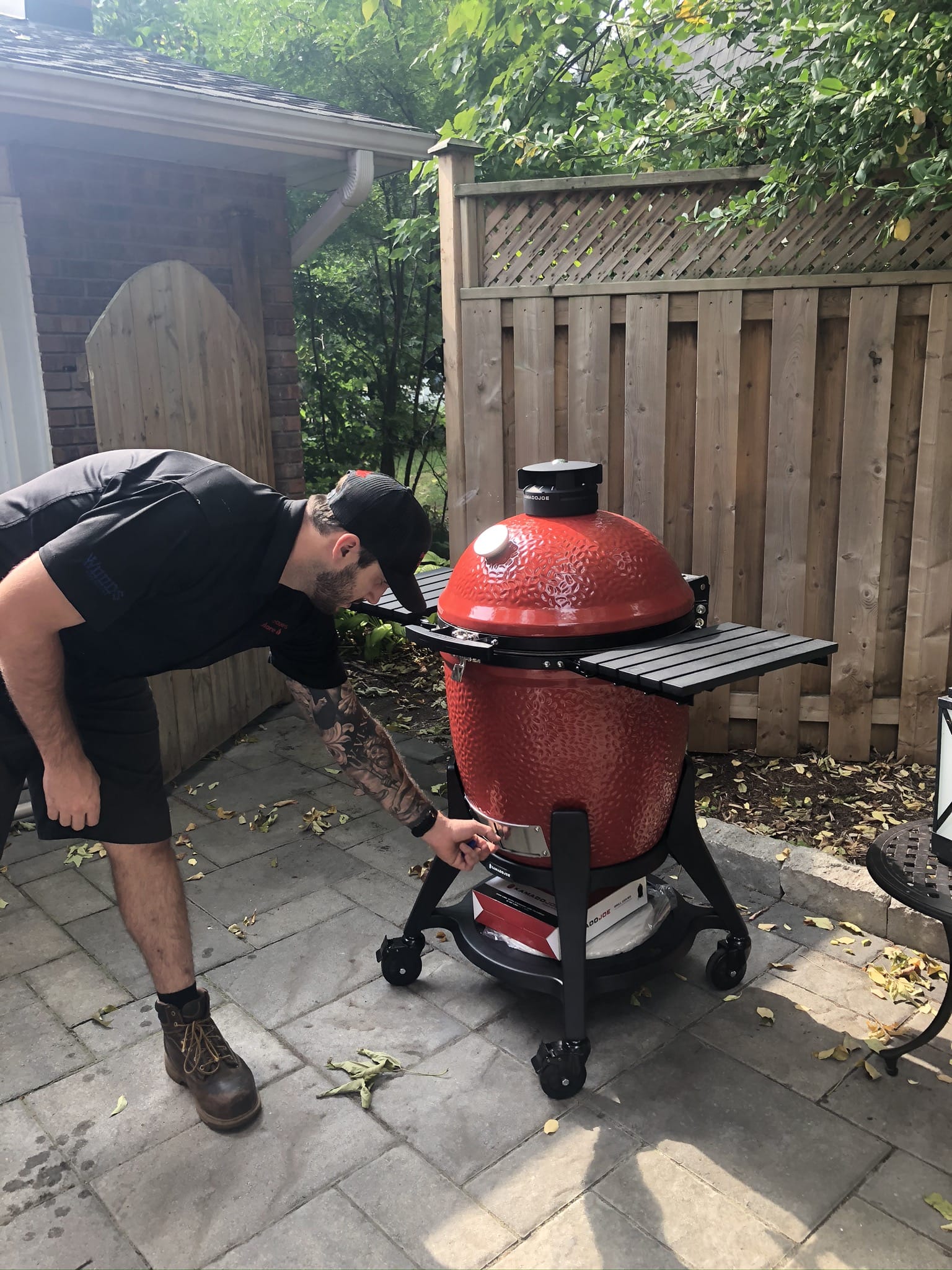Kamado Joe Outdoor Cooking > Smokers > Charcoal Grills Kamado Joe - Classic Joe III With Cart