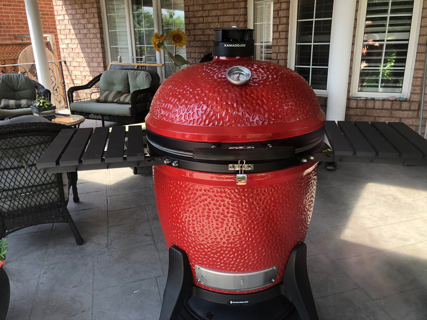 Kamado Joe Outdoor Cooking > Smokers > Charcoal Grills Kamado Joe - Classic Joe III With Cart