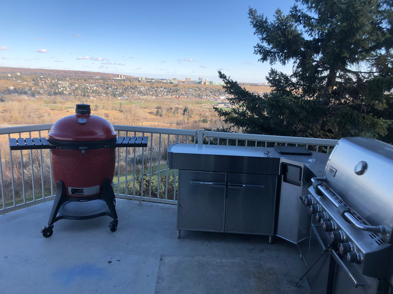 The Kamado Joe Big Joe III With Cart.  One of the largest ceramic kamado grills you'll find out there.  Outstanding quality and style, the Big Joe is your key to out of this world charcoal grilling.  Get yours this summer at Barbecues Galore: Burlington, Oakville, Etobicoke & Calgary