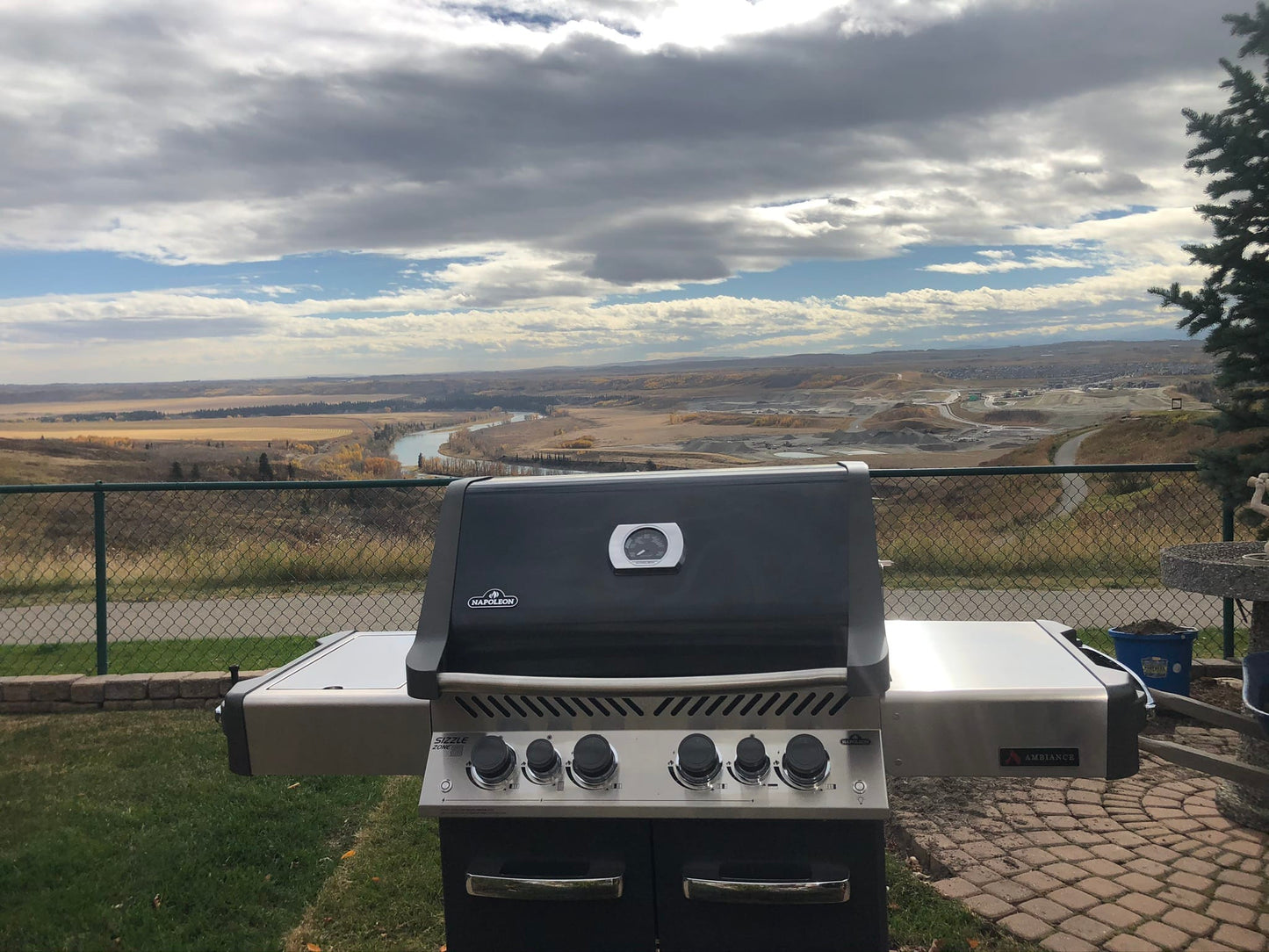 Napoleon Outdoor Cooking > Gas Grills > BBQs Napoleon Prestige P500RSIB Ambiance Edition
