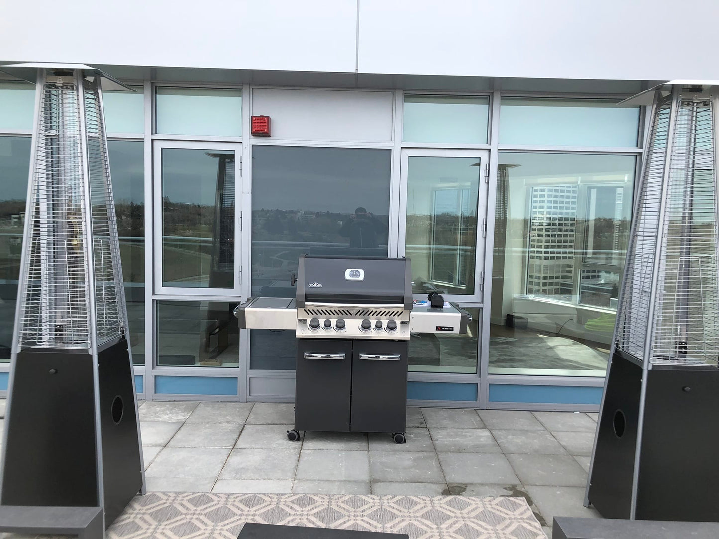 Napoleon Outdoor Cooking > Gas Grills > BBQs Napoleon Prestige P500RSIB Ambiance Edition