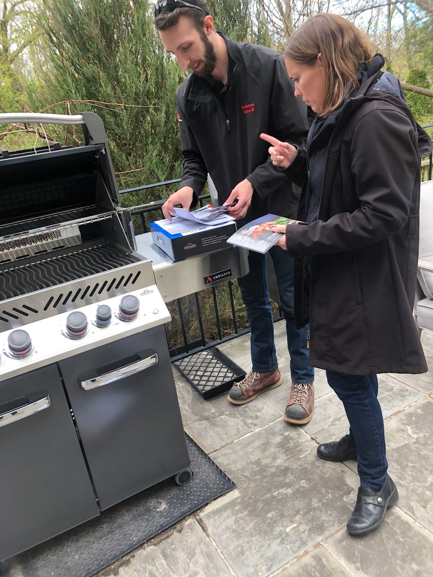 Napoleon Outdoor Cooking > Gas Grills > BBQs Napoleon Prestige P500RSIB Ambiance Edition