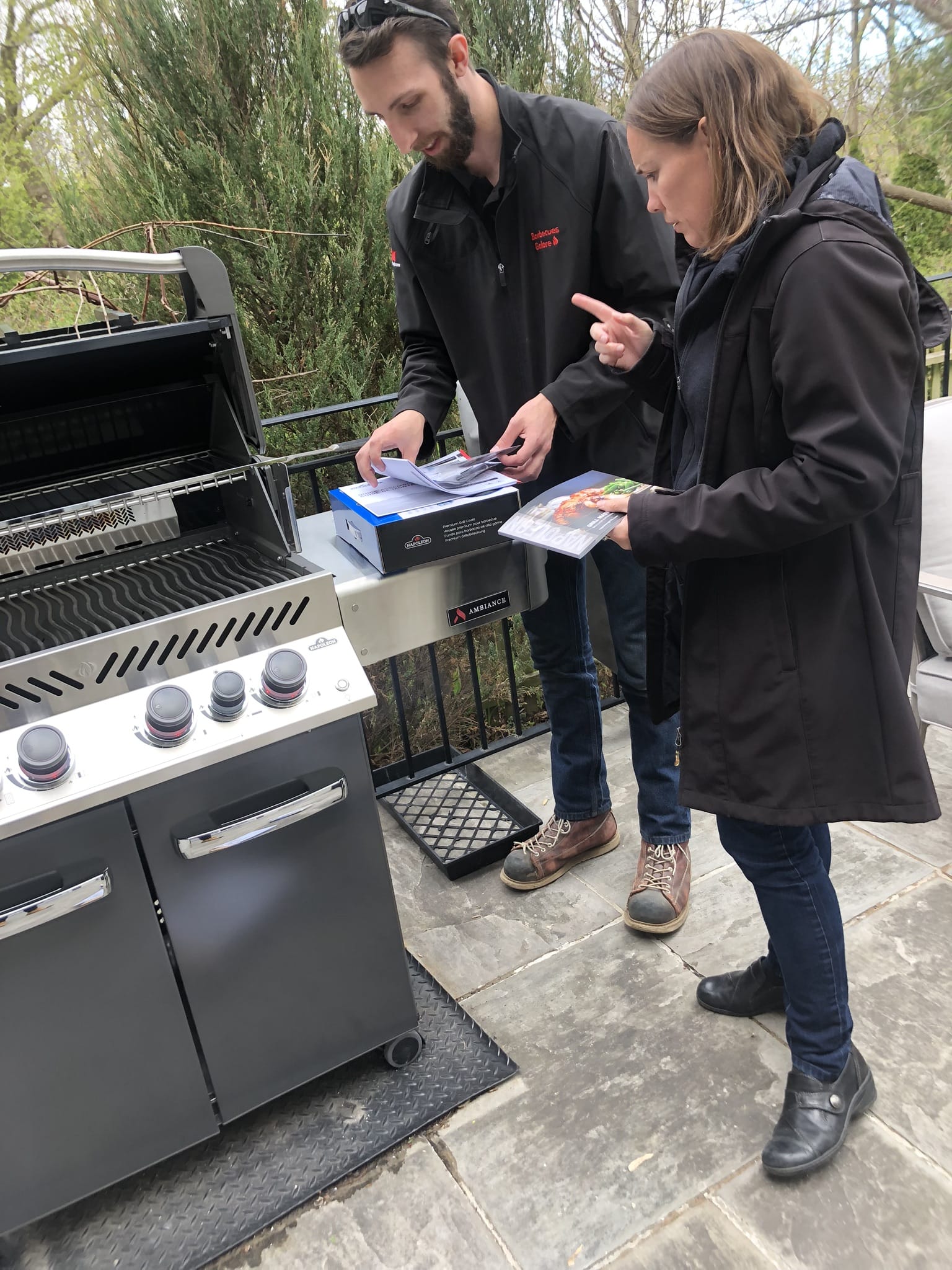 Napoleon Outdoor Cooking > Gas Grills > BBQs Napoleon Prestige P500RSIB Ambiance Edition