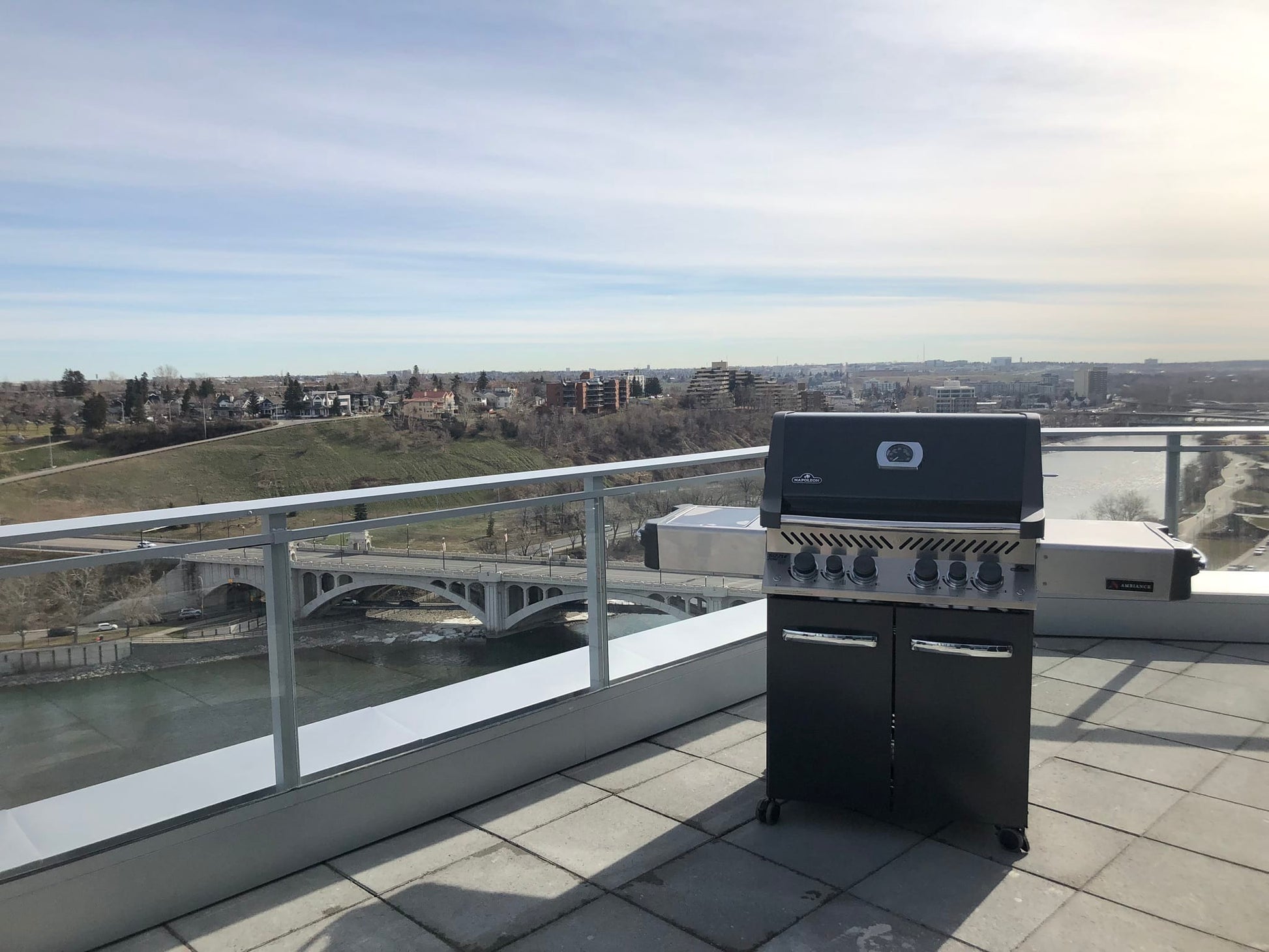 Napoleon Outdoor Cooking > Gas Grills > BBQs Napoleon Prestige P500RSIB Ambiance Edition