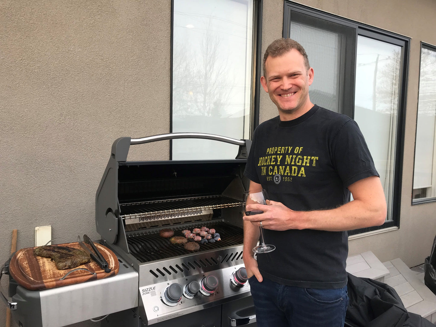 Napoleon Outdoor Cooking > Gas Grills > BBQs Napoleon Prestige P500RSIB Ambiance Edition